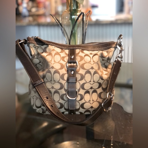 Coach Handbags - Vintage Coach Sign Monogram Khaki Tan Med. Shoulder Tote Bag Silver Leather